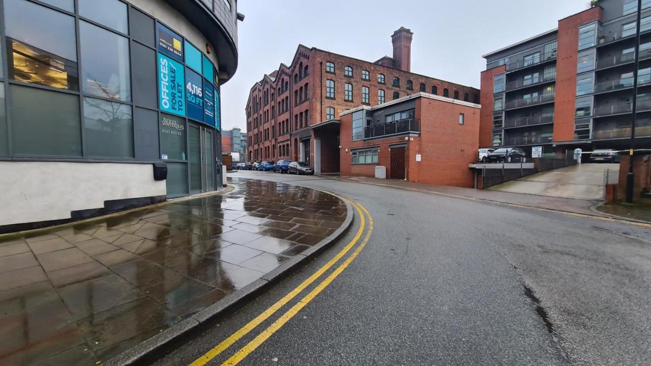 Luxury 2 Bed Apt With Free Wi-Fi & Parking Manchester Exterior foto